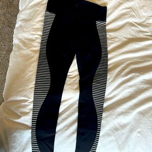 ALO Black Reflective Stripe Full Length Leggings